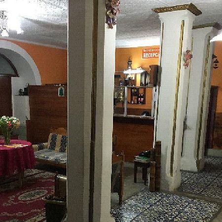 Hostal La Chorrera Quito Esterno foto
