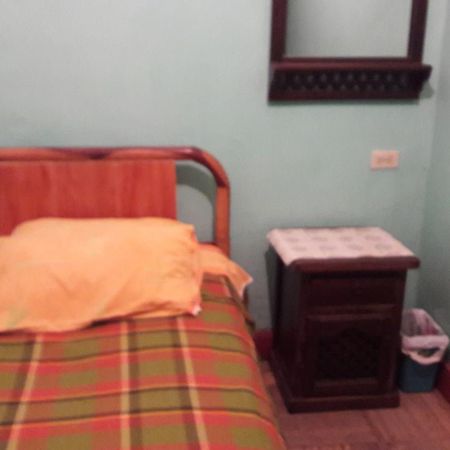 Hostal La Chorrera Quito Esterno foto