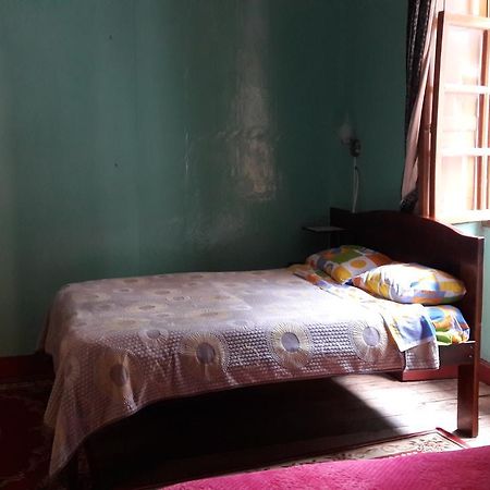 Hostal La Chorrera Quito Esterno foto