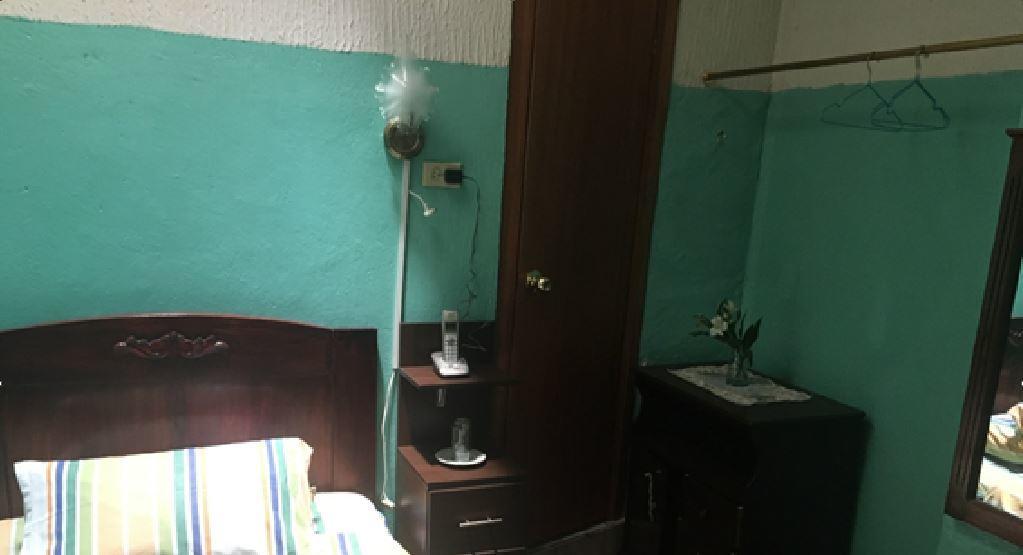 Hostal La Chorrera Quito Esterno foto